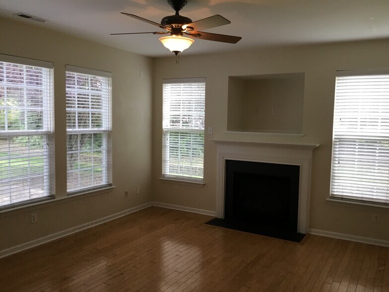 Building Photo - 5103 Cragganmore Dr
