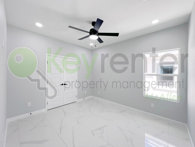 Building Photo - SUPER LOW PRICED - Brand New 3bed/2bath Apartment in Edinburg. Don't Miss Out!