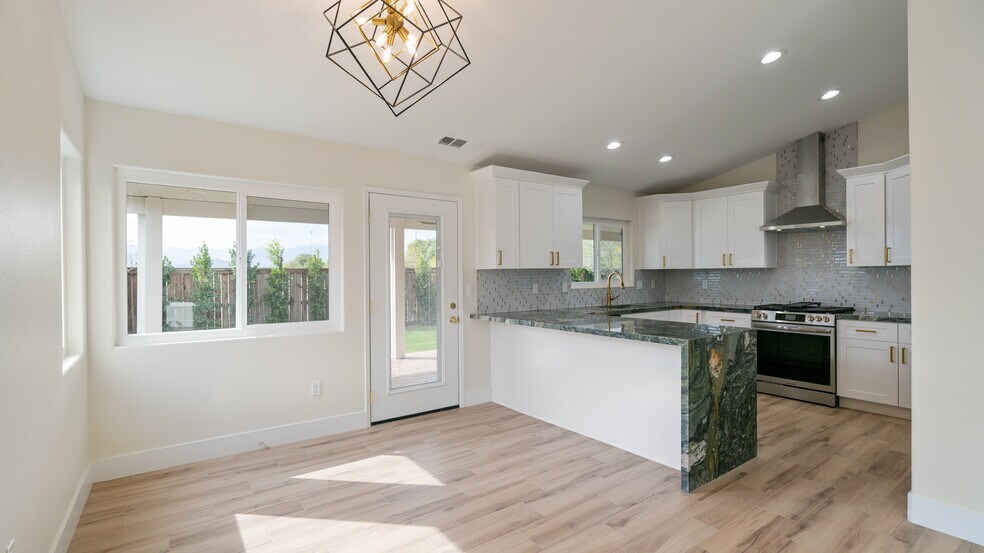 Building Photo - 48509 Calle Carmello