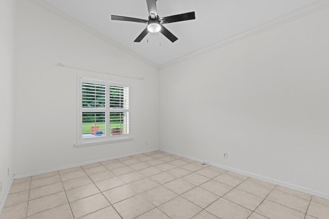 Building Photo - 7568 Eagle Point Dr