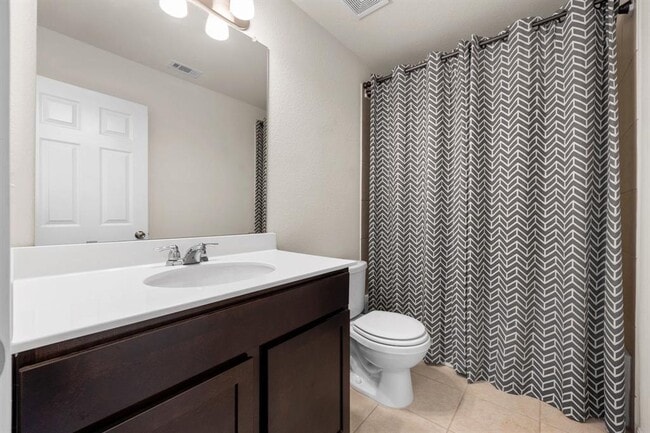 Building Photo - 2304 S Lakeline Blvd