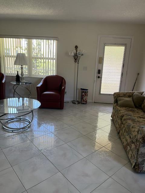 Building Photo - 457 Flanders Dr