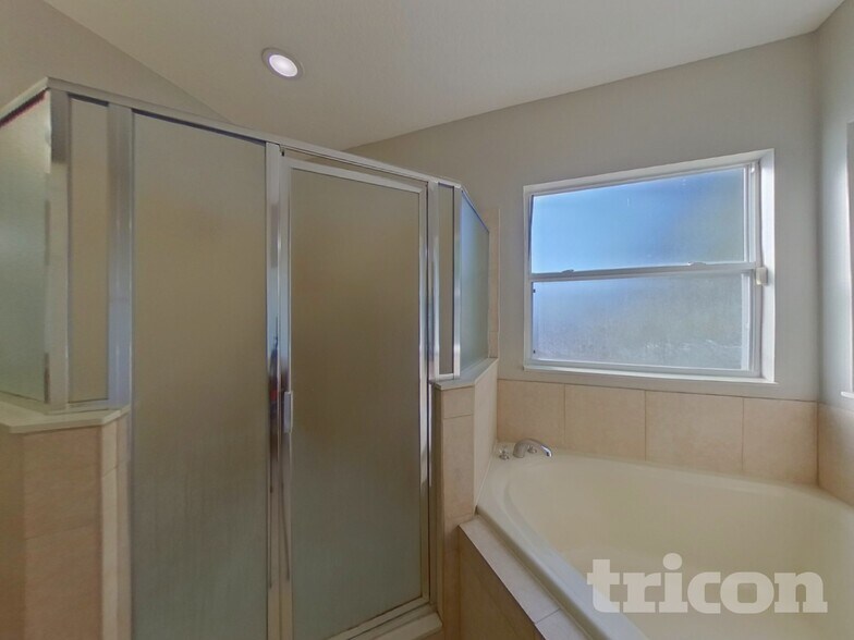 Building Photo - 10215 Cypress Knee Cir