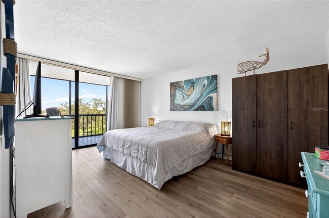 Building Photo - 6218 Palma Del Mar Blvd S