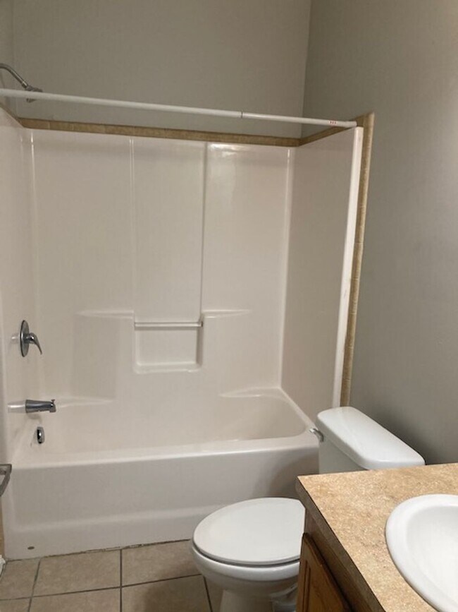 Building Photo - Gulfport 3 Bedroom