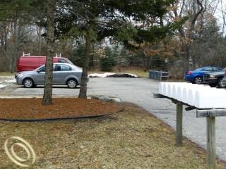 Building Photo - 2049 Duck Lake Rd N