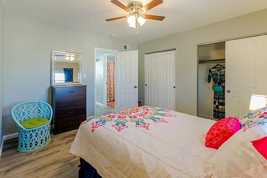Bedroom 1 - 9 Fordyce Mnr