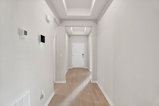 Building Photo - Spacious 4 bed cul-de-sac home in Bellview