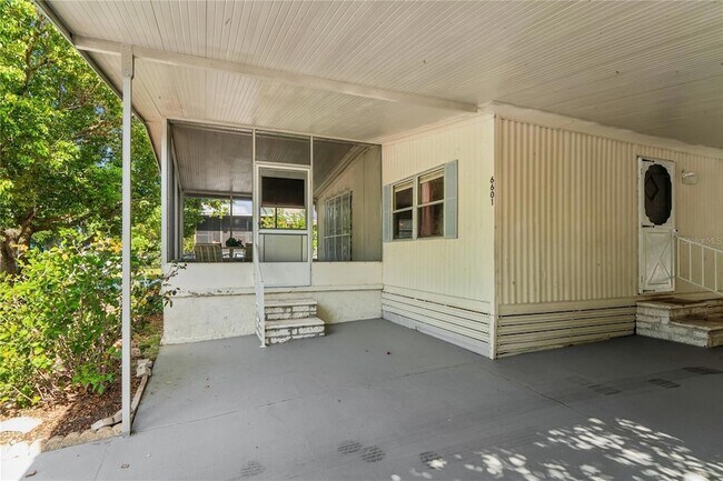 Building Photo - 6601 Sutherland Ave