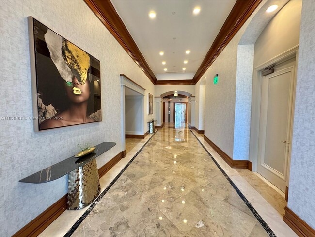 Building Photo - 16500 Collins Ave