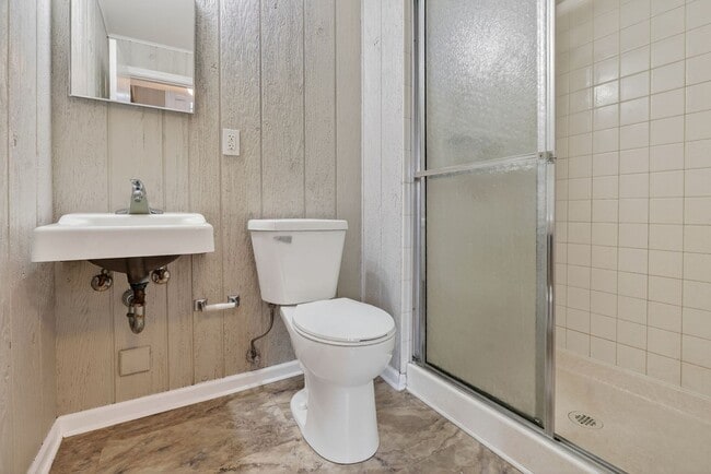 Building Photo - Spacious 3-Bed/2-Bath Home in Independence!