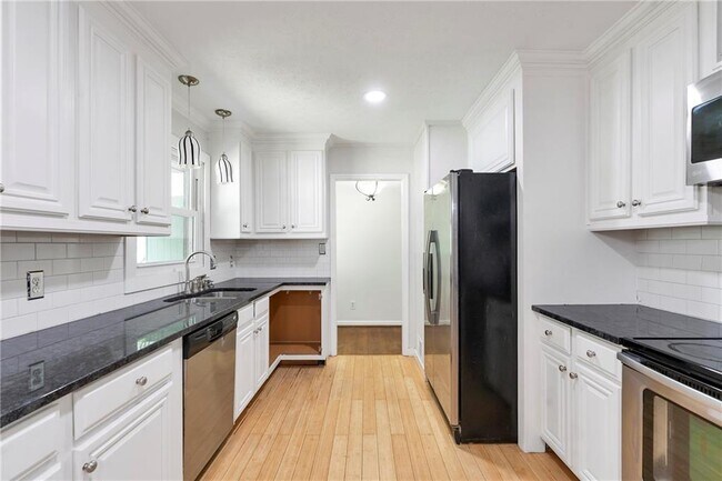 Building Photo - 2850 Templar Knight Dr
