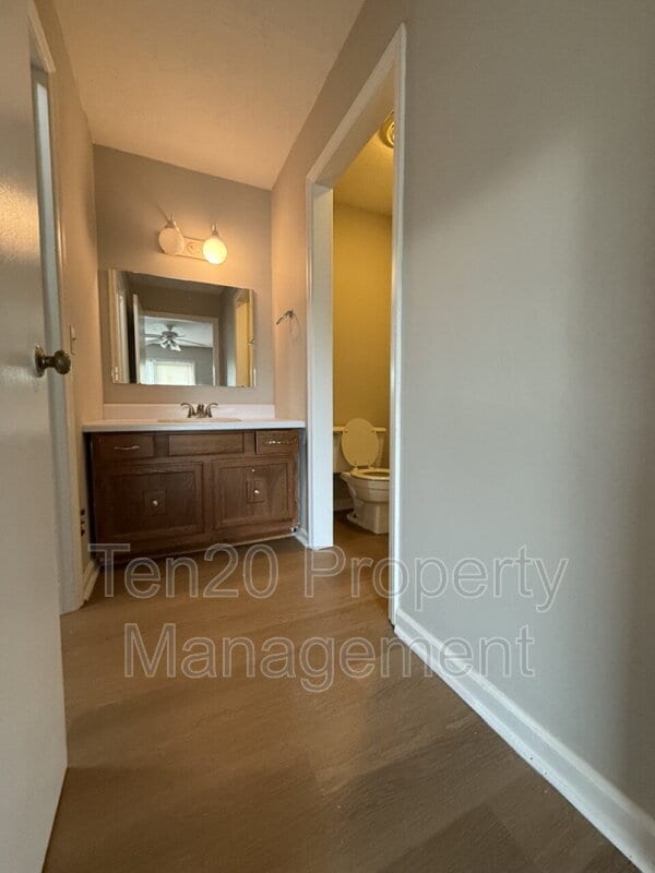 Building Photo - 3812 Wingate Dr