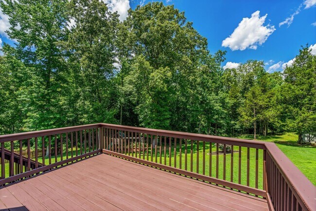 Building Photo - 2267 Yeager Dr