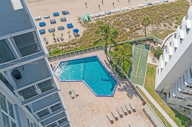 Building Photo - 3700 Galt Ocean Dr
