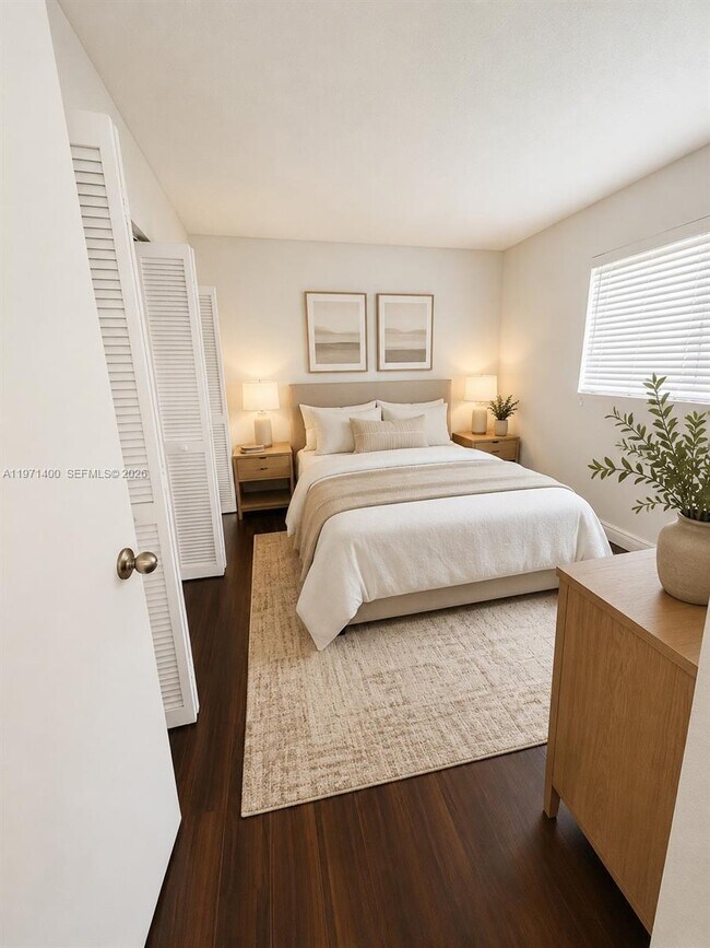 Building Photo - 7430 Miami Lakes Dr