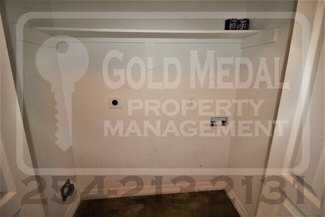 Building Photo - 1017 S 9th St