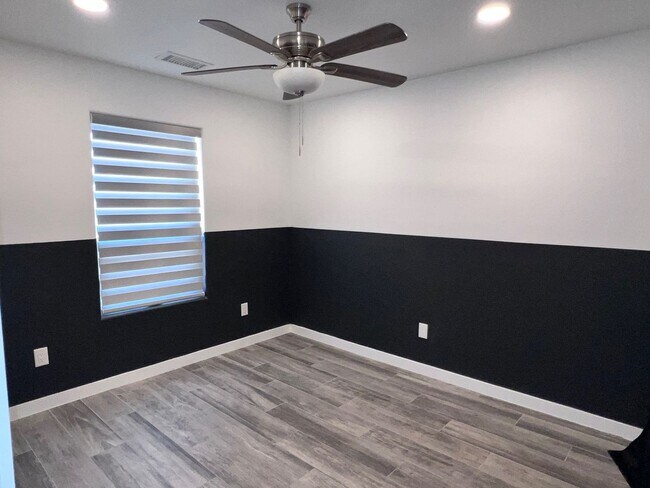Building Photo - Wonderful remodeled 4 bedroom, 3 bathroom ...