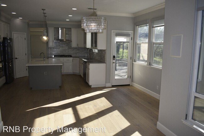 Building Photo - 5 br, 4.5 bath House - 5061 Ashley Woods D...
