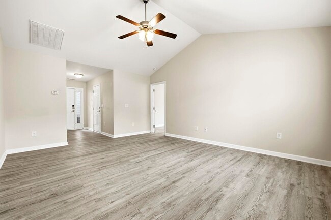 Building Photo - 2375 Morlynn Dr