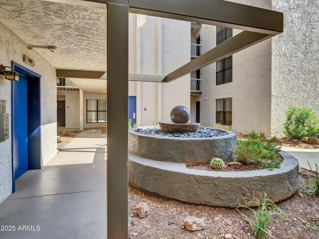 Building Photo - 5122 N 31st Way