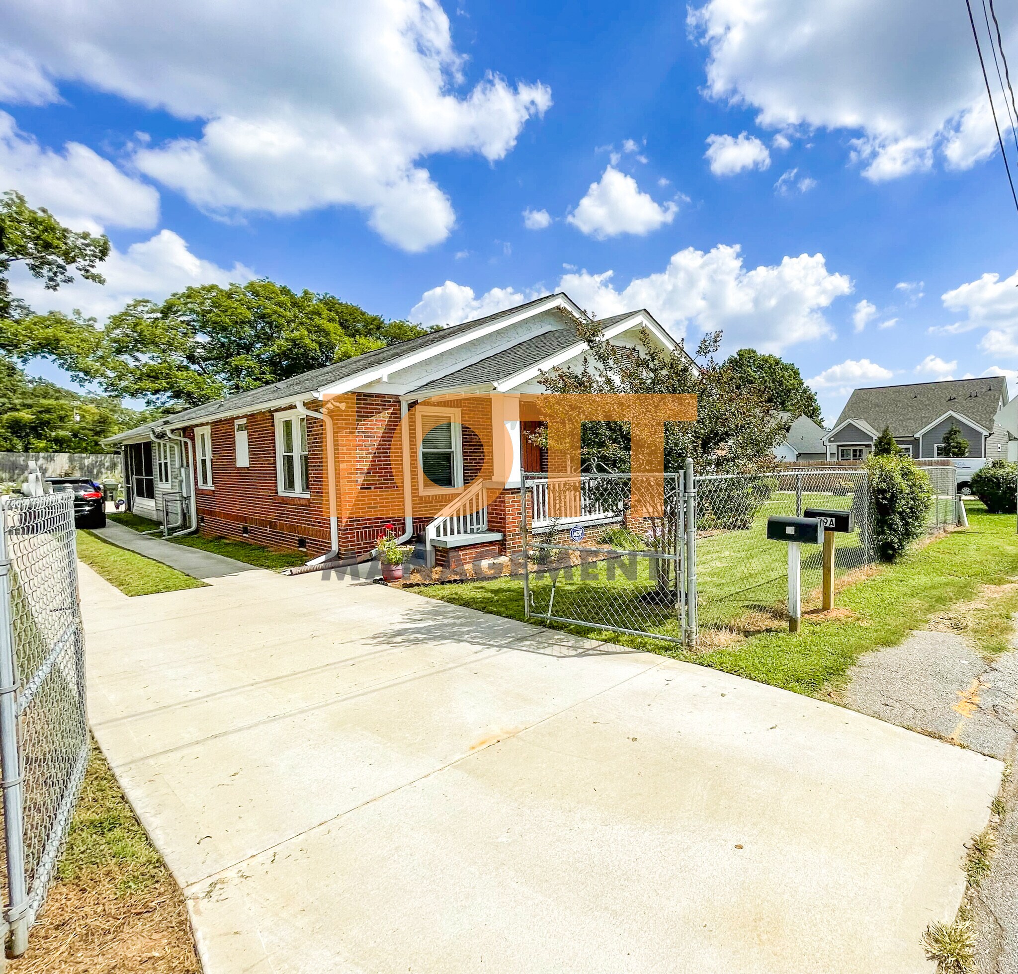 Building Photo - 39 Burdette St