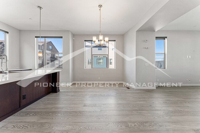 Building Photo - 6996 W Alaska Dr