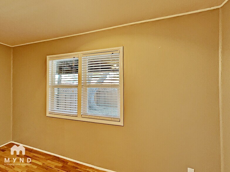 Building Photo - 7 Garrison Dr