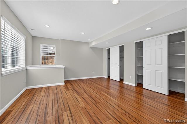 Building Photo - 10543 Laurelglen Cir