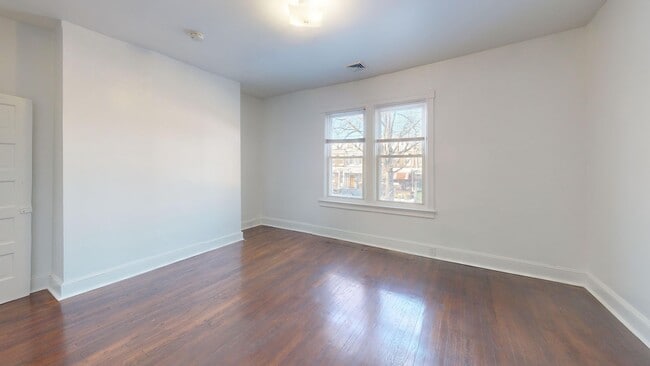 Building Photo - 518 Shepherd St NW