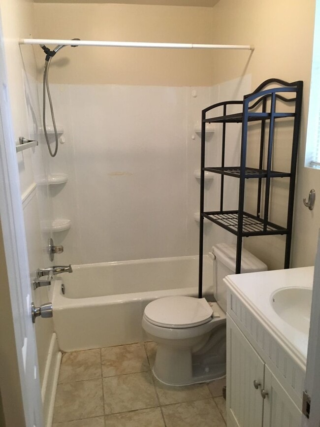 Building Photo - Charming Four-Square House in Church Hill w/ Fenced-in yard & tons of walkability