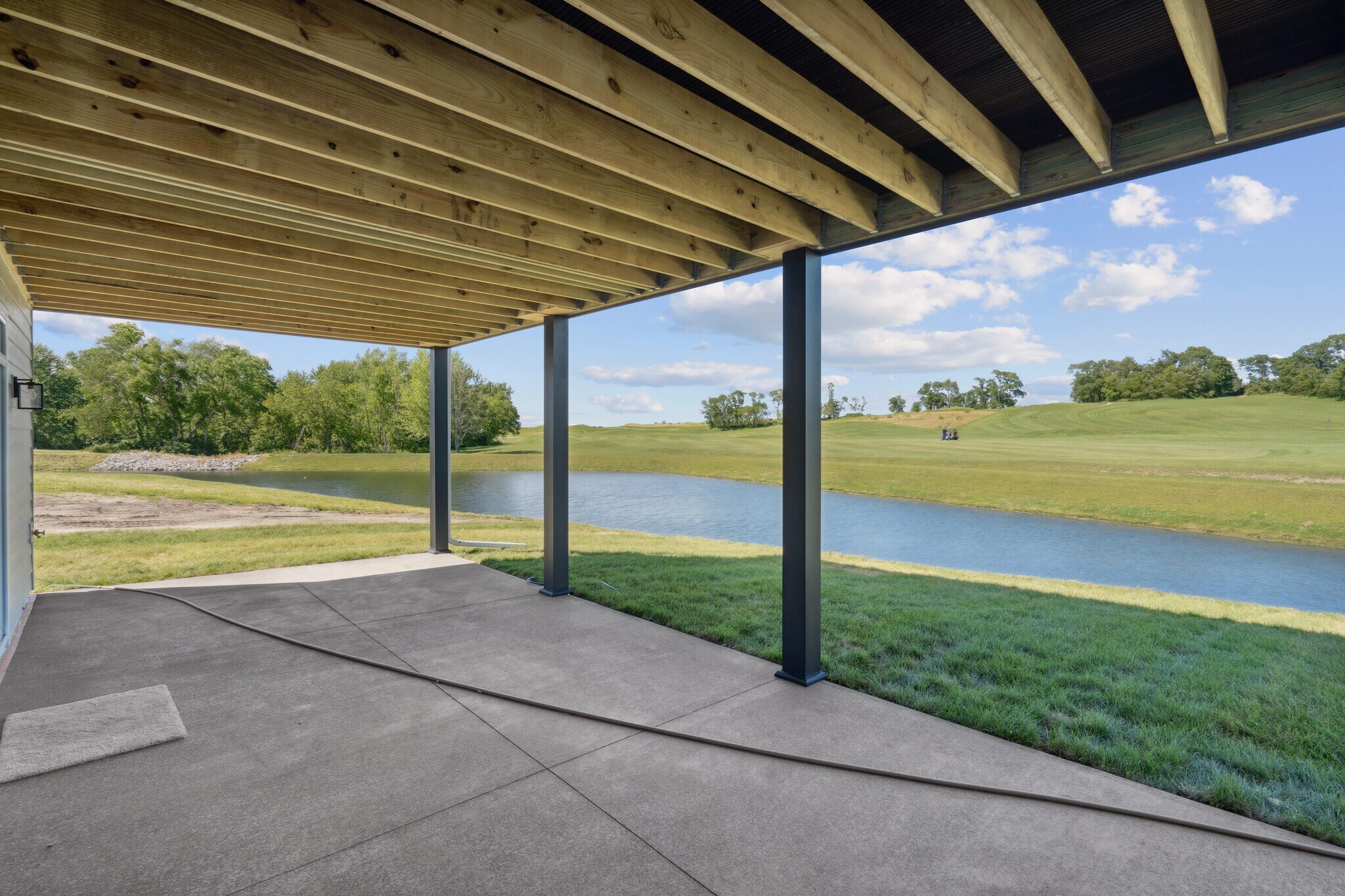 Building Photo - 928 Long Dr