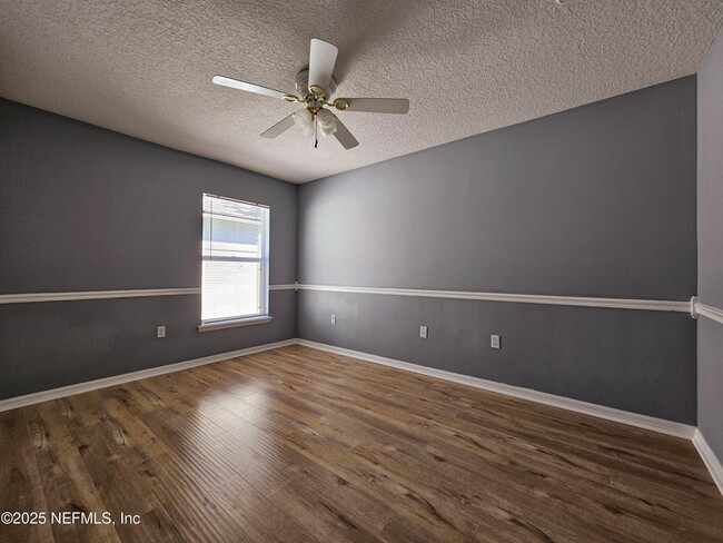 Building Photo - 3135 Ash Harbor Dr E