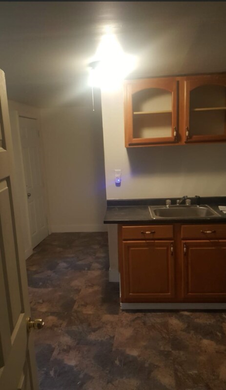 Building Photo - 322 2nd St