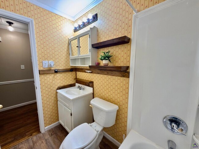 Building Photo - 111 Marilyn Dr