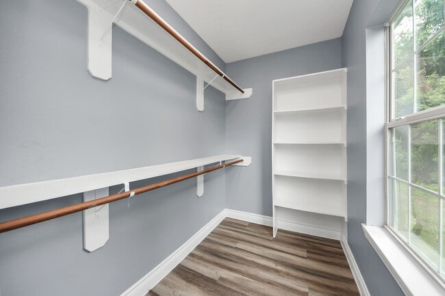 Building Photo - 221 3rd St N