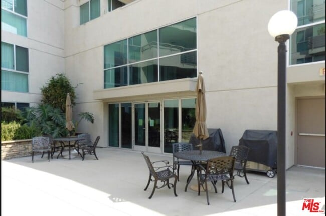 Building Photo - 267 San Pedro St
