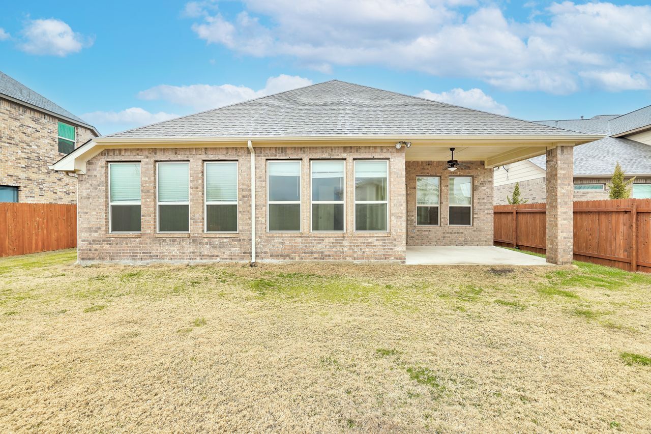 Building Photo - 213 Mindy Way