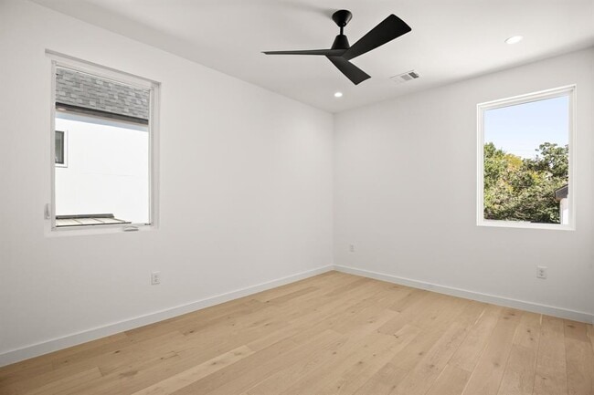 Building Photo - 1714 Woodland Ave