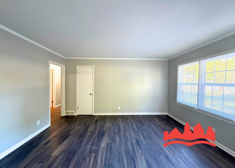 Building Photo - Charming and Updated 3-Bedroom Home for Rent!