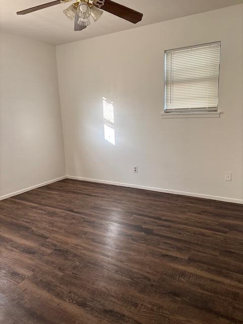 Building Photo - 403 Teak Ave