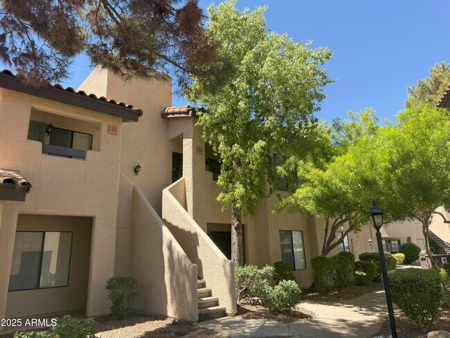 Building Photo - 7008 E Gold Dust Ave