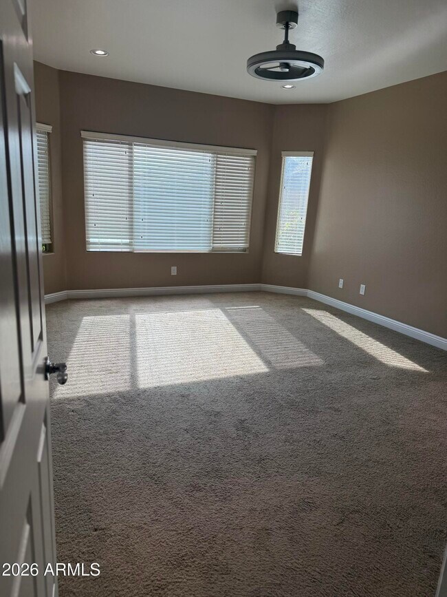 Building Photo - 10743 W Desert Elm Ln