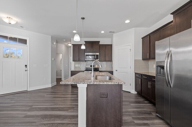 Building Photo - **Spacious 3/2.5 Townhome in Durham**