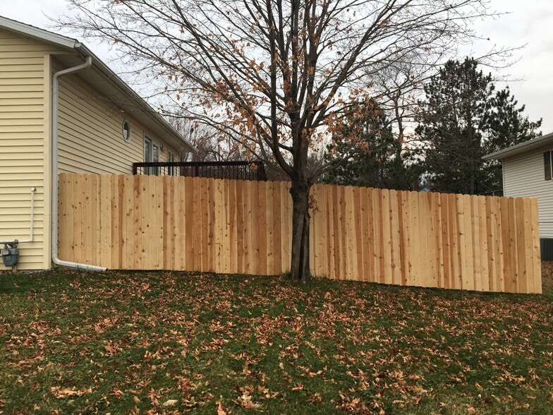 Building Photo - 3991 Whiting Ln NE