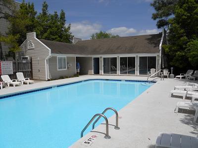 Building Photo - HAMPTON PLACE - First Floor condo near Pin...