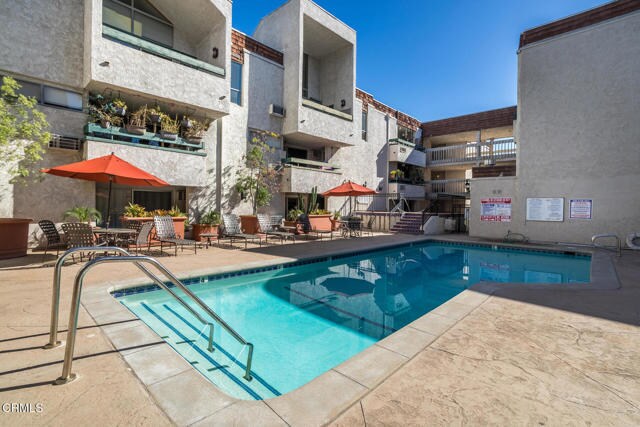 Building Photo - 355 S Los Robles Ave