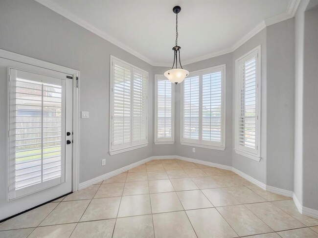 Building Photo - 5430 Tyler Park Ln