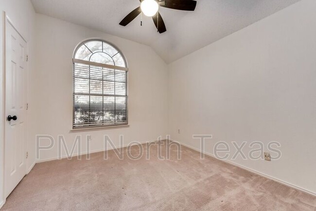 Building Photo - 3708 Bryson Dr