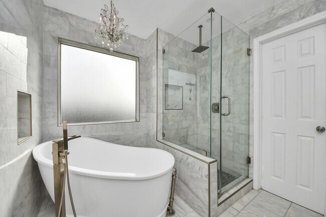 Building Photo - 10814 Tobar Falls Cir